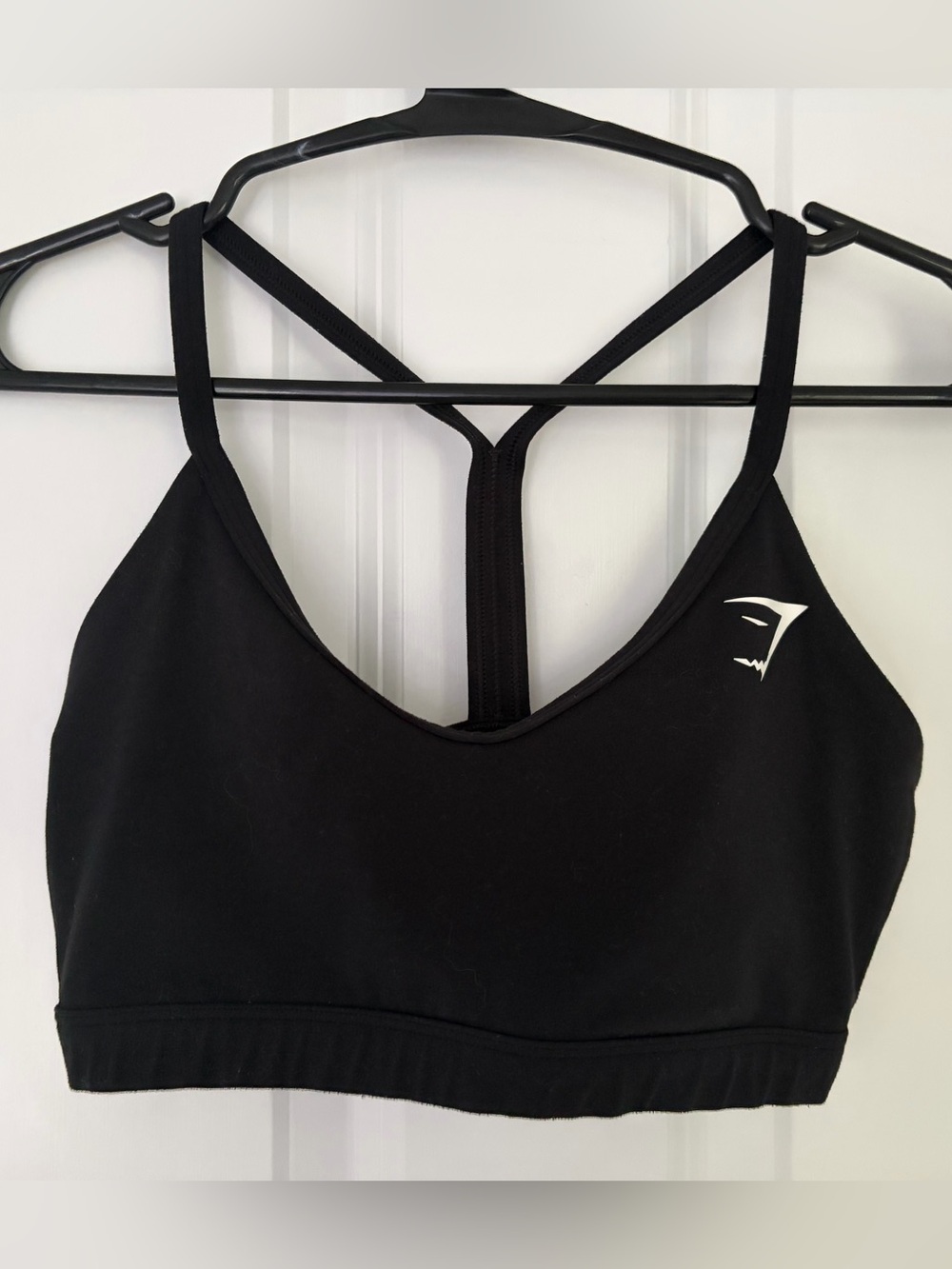 Gymshark Black V‑Back Strappy Sports Bra